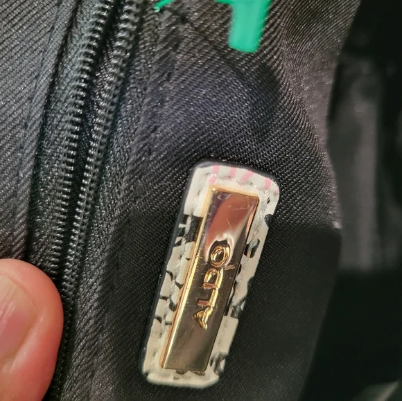 ALDO Trendy White Graphic Shoulder Bag - Picture 12 of 14